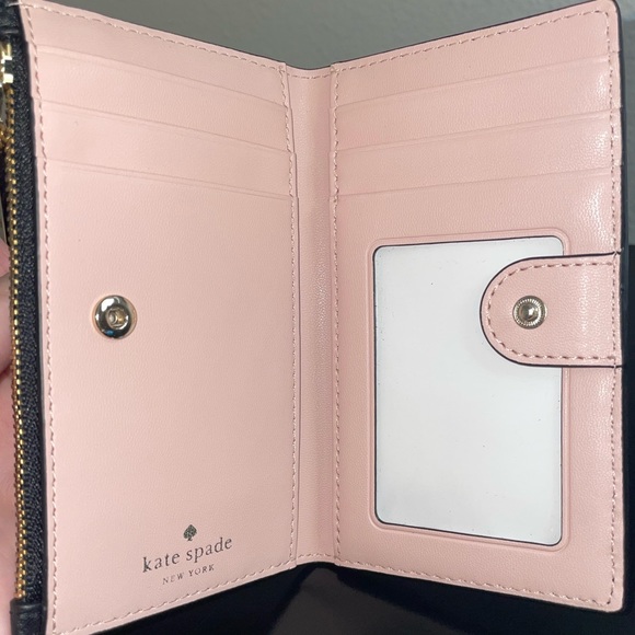 NWOT Kate Spade Wallet - Picture 3 of 4